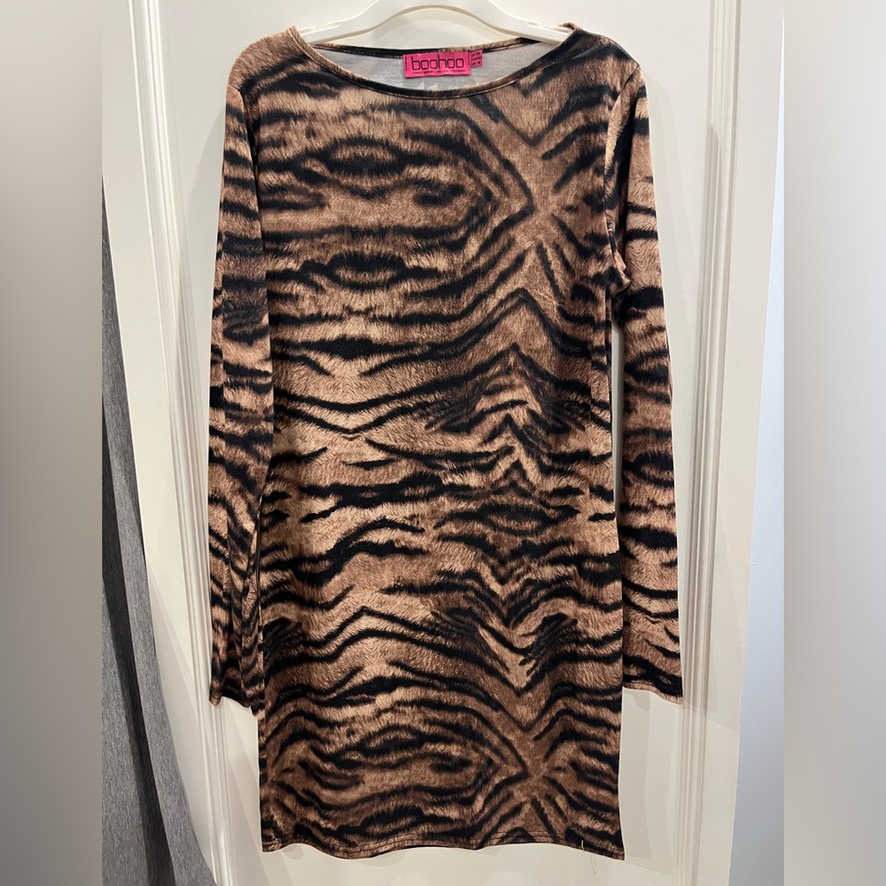 Boohoo Tiger Print Bodycon Dress - Size 10 - Used
